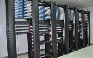 机房服务器是什么作用 (机房服务器:深入了解数据中心的神秘之)-偌夕博客