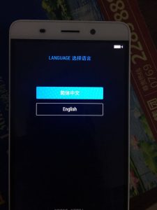 如何进行手机投屏到电视上 (如何进行手机域名注册)-偌夕博客