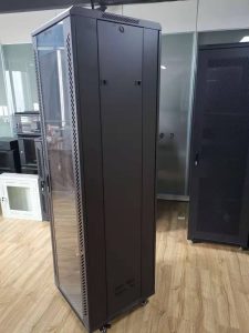 了解标准机柜尺寸：深度、和高度详解 (了解标准机柜的方法)-偌夕博客