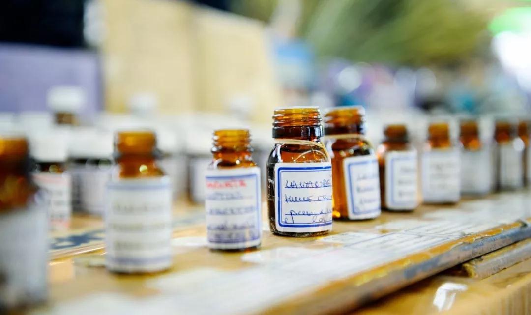 全方位评测香港VPS主机性能、稳定性与安全性-偌夕博客