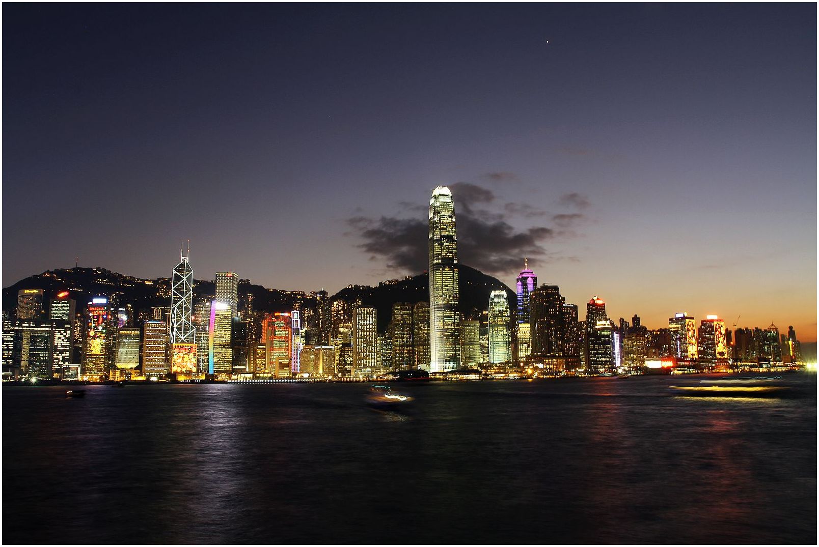 探索香港VPS背后的法律风险与犯罪风险